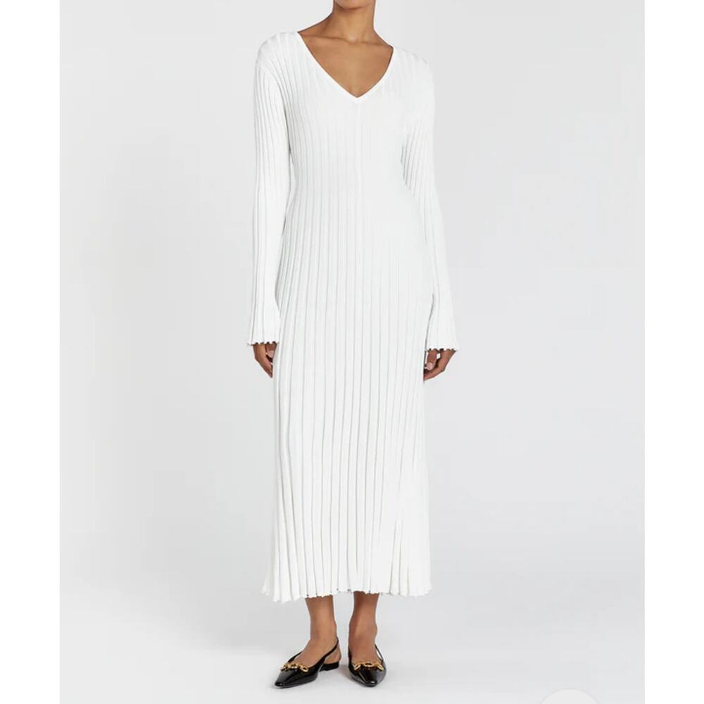 DISSH White Ribbed V‑Neck Midi Dress